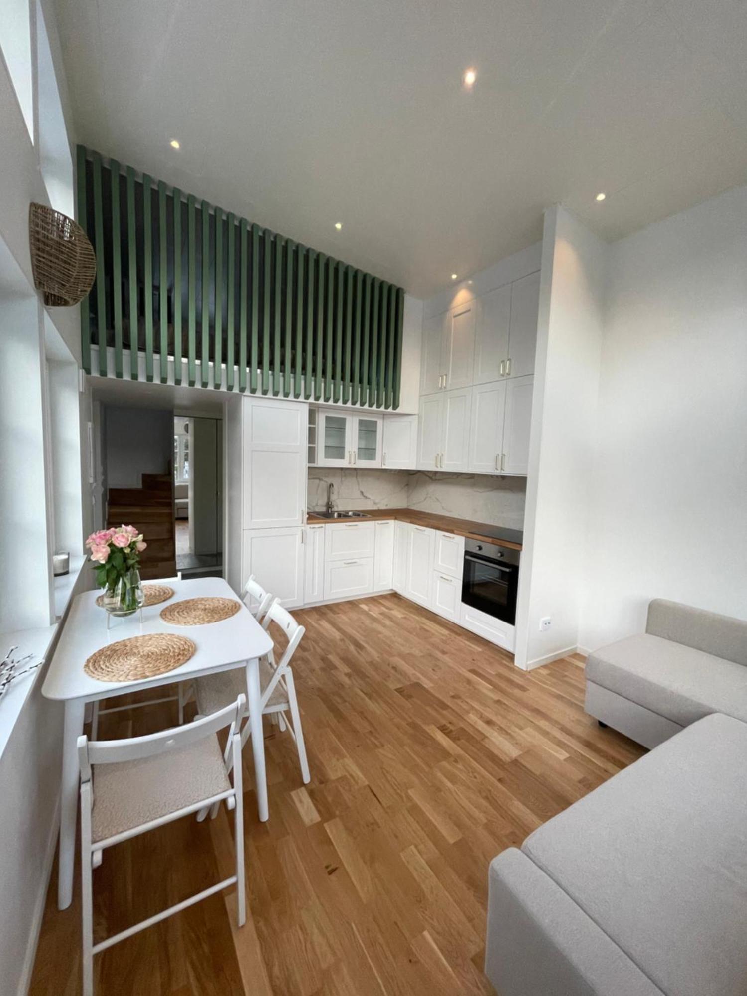 Вилла Ett Nytt Fraesch Hus Utanfoer Stockholm Naera Arlanda Rosersberg Экстерьер фото